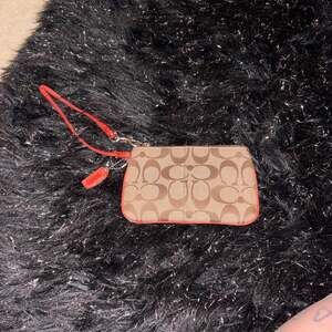 VINTAGE COACH KHAKI SIGNATURE CANVAS WRISTLET